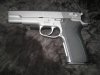 Smith Wesson 1006 021.jpg