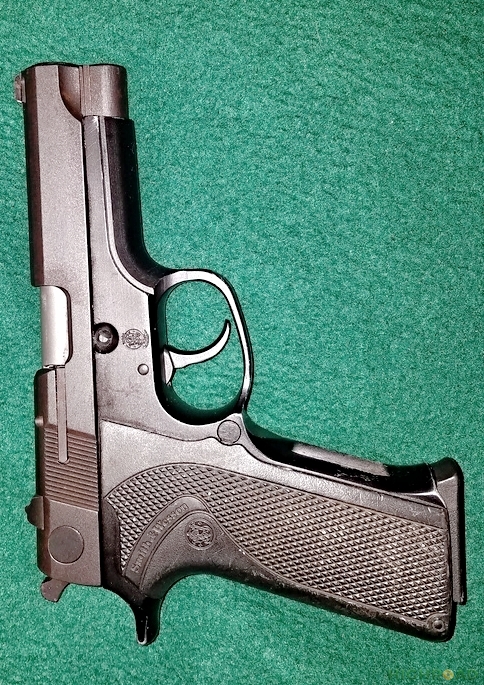 Smith And Wesson Model 915